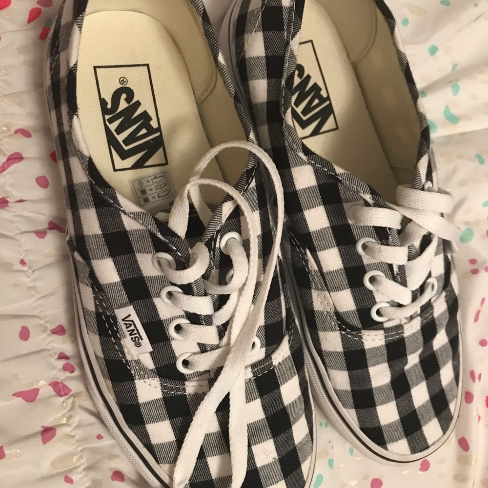 Black and white plaid Vans
